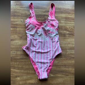 JUICY COUTURE Woman’s One Piece Pink Printed Details Swimsuit Straps Sz L NWOT